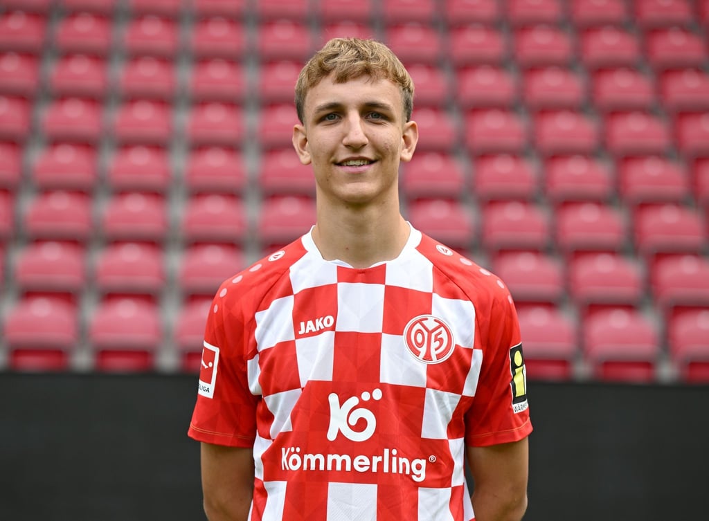 Der Mainzer Nelson Weiper wurde erneut am Knie operiert.