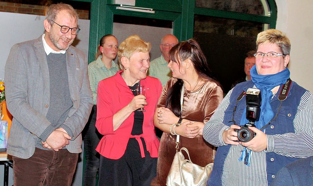 Steffi Trittel mit ihrem Referenten Maik Schulz, Carolin Soyke aus dem Sekretariat und Constanze Ahrendt-Nowak (r.) aus dem Bereich Öffentlichkeitsarbeit.