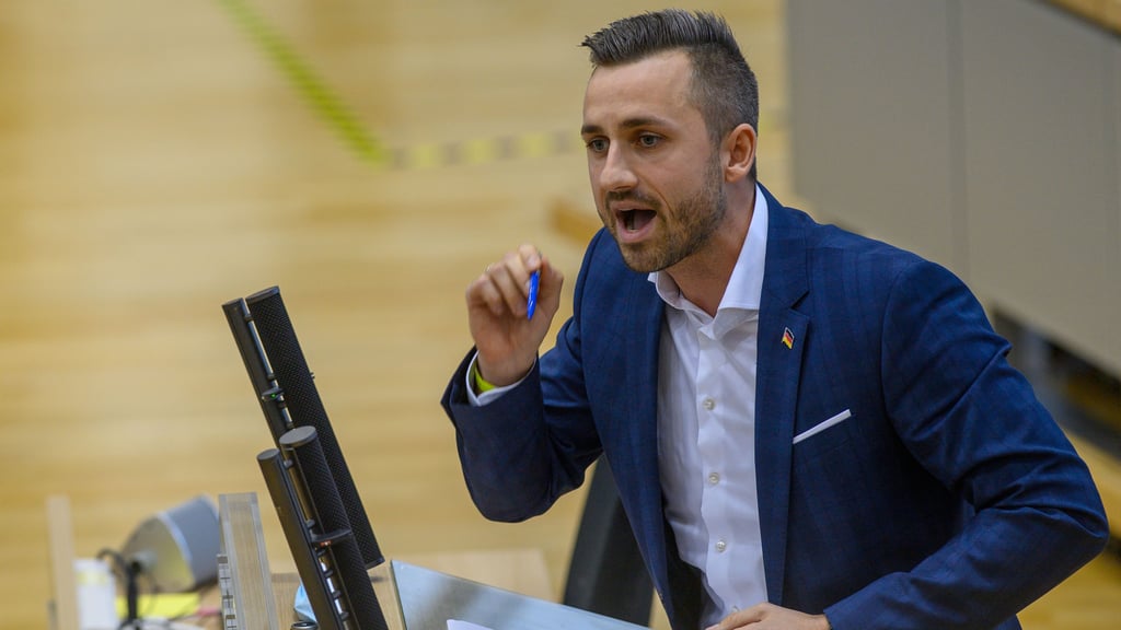 Ulrich Siegmund, AfD-Co-Fraktionschef im Magdeburger Landtag, muss nach der Teilnahme an einem Treffen rechter Politiker um seinen Posten als Sozialausschussvorsitzender bangen.