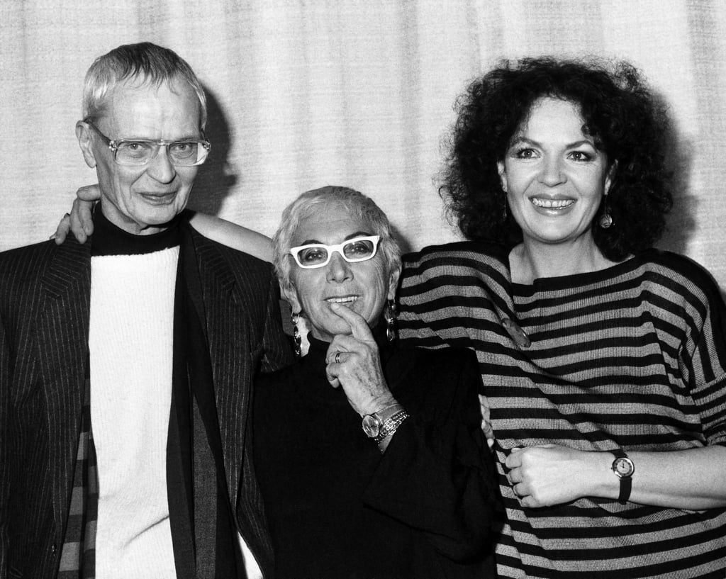 Regisseurin Lina Wertmüller (M) mit Regisseur Peter Palitzsch und Schauspielerin Elisabeth Trissenaar im November 1987 in Berlin.