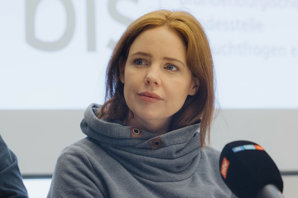 Olivia Marei spielt die schmerzmittelabhängige Toni Ahrens.