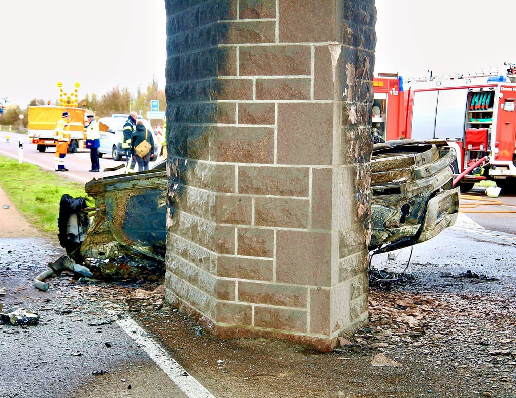 Bei dem schweren Verkehrsunfall an der A 14 bei Könnern kam im Frühjahr ein 64-jähriger Mann ums Leben.