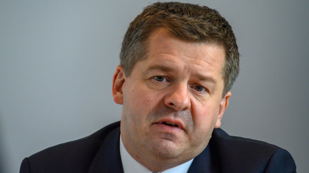 Sachsen-Anhalts Agrarminister Sven Schulze rät den Bauern zu weiteren Protesten.