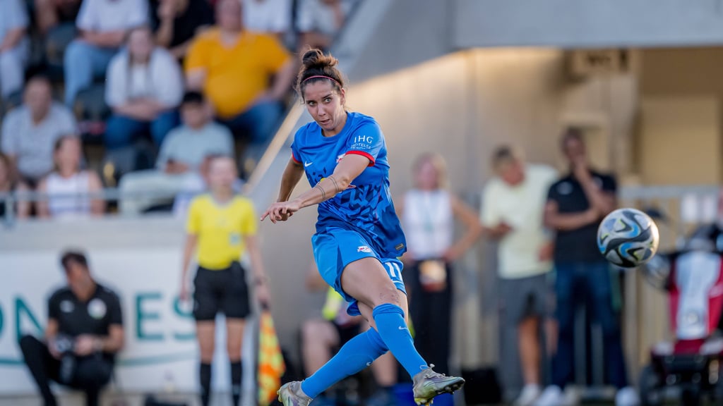 Barbara Brecht in einem Bundesligaspiel für RB Leipzig.