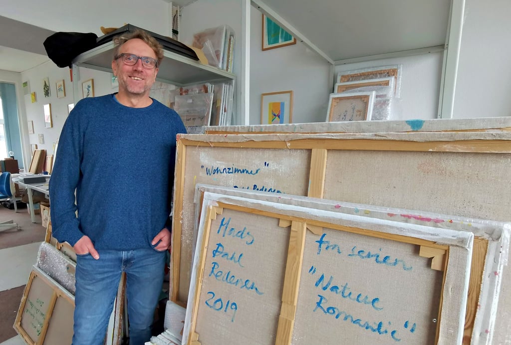 Mads Dahl Pedersen in seinem Blankenburger Atelier in der Mönchenbreite. Für ihn der ideale Ort zum Arbeiten.