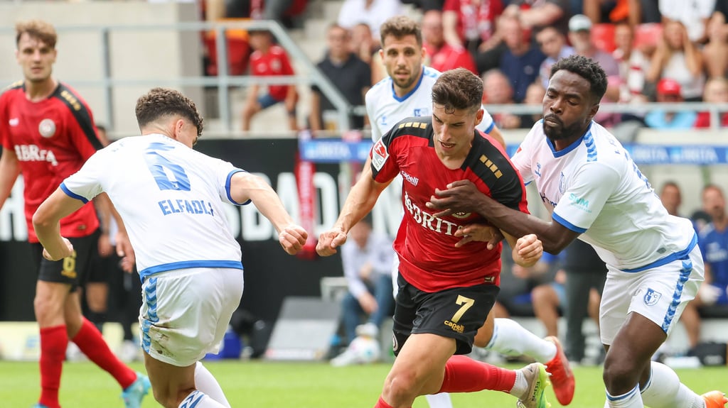 Der 1. FC Magdeburg empfängt am Sonntag den SV Wehen Wiesbaden in der 2. Bundesliga. Die Partie ist Teil der Sonntags-Konferenz von RTL im Free-TV.