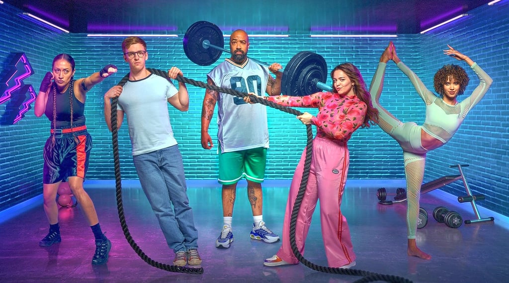 Das Fitness-Team rund um die ungleichen Geschwister Tom (Timur Bartels) und Mia (Lotte Becker, beide am Seil) könnte unterschiedlicher kaum sein.