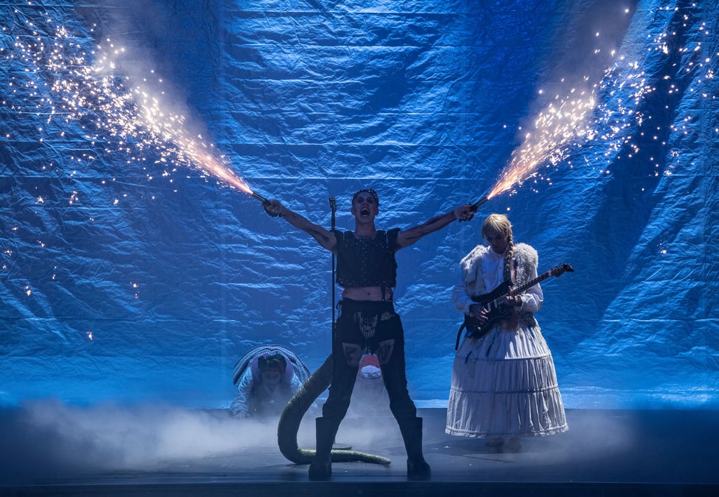 Die hallesche Inszenierung "Drache" in der Regie von Mareike Mikat hat einen Theaterpreis zuerkannt bekommen.