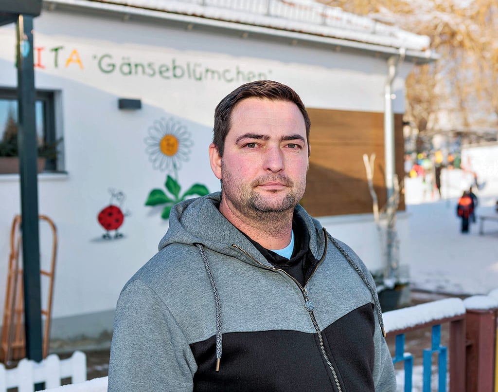 Christian Gebert vor der Kretzschauer Kita Gänseblümchen 