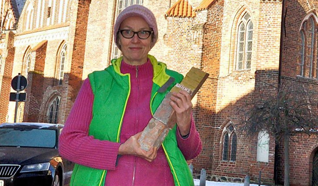 Stipendiatin Mariel Poppe möchte sich in der Baumkuchenstadt mit dem Baustil von Salzwedel künstlerisch auseinandersetzen.