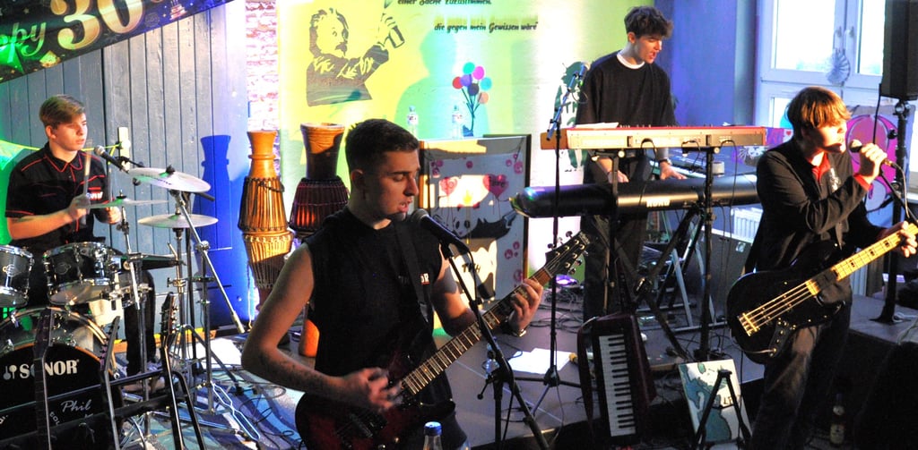 Die junge Band Rapthor sorgte für Stimmung mit Rock- und Poptiteln.