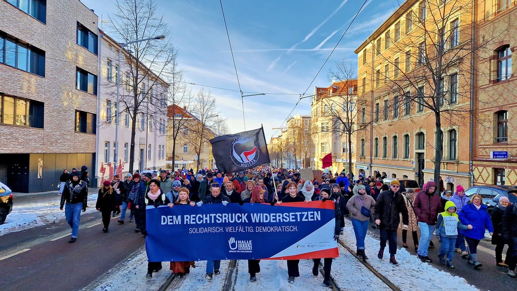 Jung und Alt, Groß und Klein:16.000 Menschen haben am Sonnabend gegen Rechtsextremismus protestiert.