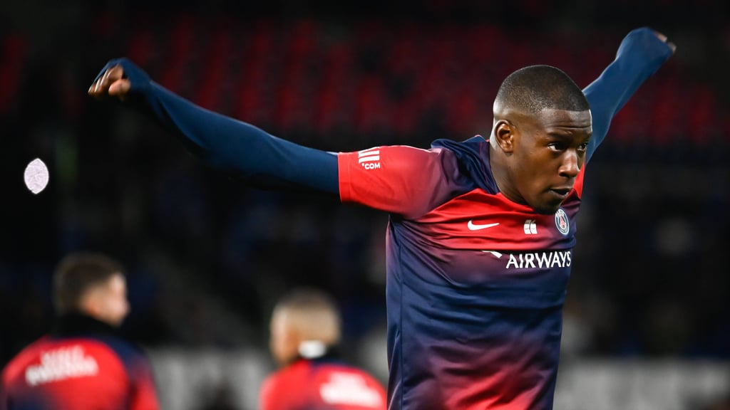 Nordi Mukiele spielt seit 2022 für PSG.