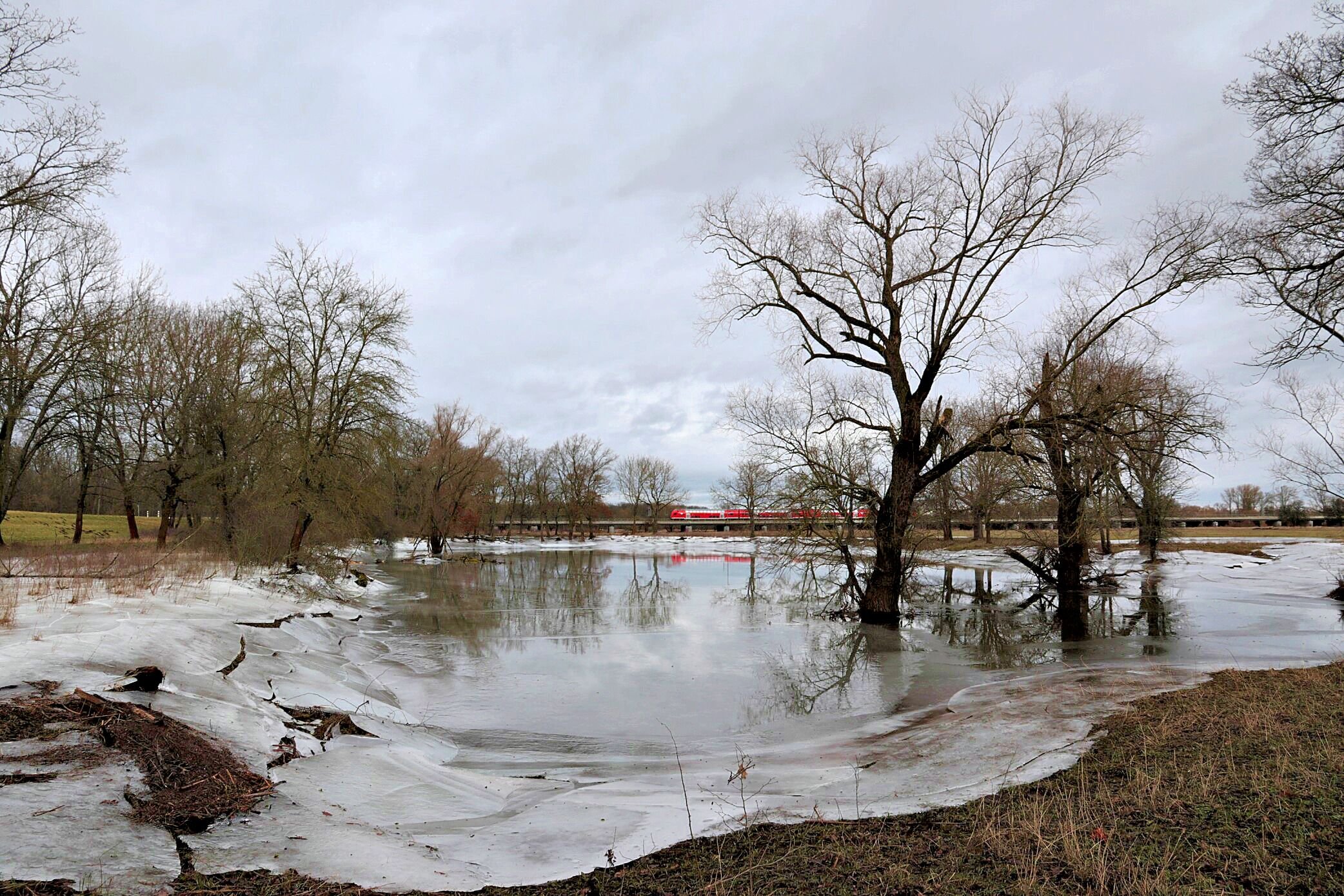 Wasser Strömt In Keller: Wo Magdeburger Noch Das Hochwasser Fürchten