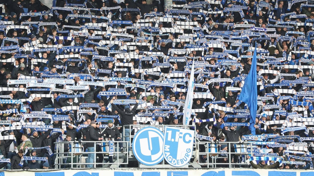 Die Fans des 1. FC Magdeburg fiebern dem Heimspiel-Doppelpack gegen Kiel und St. Pauli Anfang Februar entgegen. Das Spiel gegen Schalke 04 in der MDCC-Arena ist bereits ausverkauft.