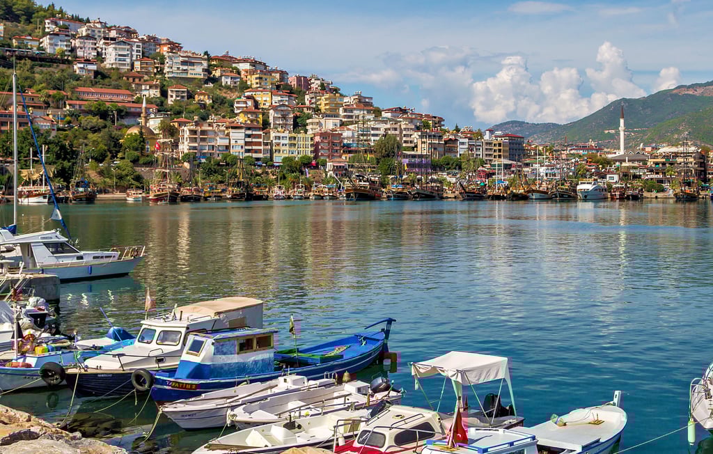 Der Ort Alanya in der Türkei ist eines der beliebtesten Urlaubsziele. Ein Ehepaar aus Weißenfels wollte sich hier eine Wohnung kaufen.