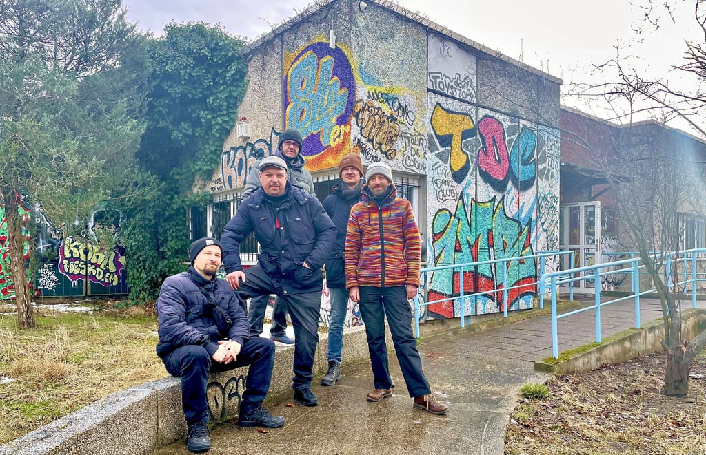 Sie wollen den „84er“ mit Leben füllen: Christian Schelle, Silvio Müller, Marcus Reich, Sebastian Schröder und Hendrik Schmeer (v.l.).