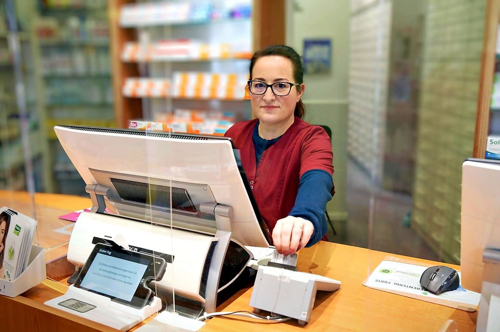 Katharina Pfeiffer ist die Inhaberin der „Löwenapotheke“ in Köthen.