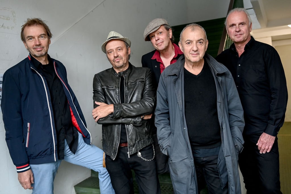 Die Musiker der Band Pankow, Andreas „Kulle“ Dziuk (l-r), Andre Drechsler, Jürgen Ehle, Andre Herzberg und Stefan Dohanetz.