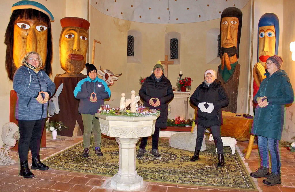 Über den Winter kann Qigong in der Weihnachtskirche Polenzko stattfinden.