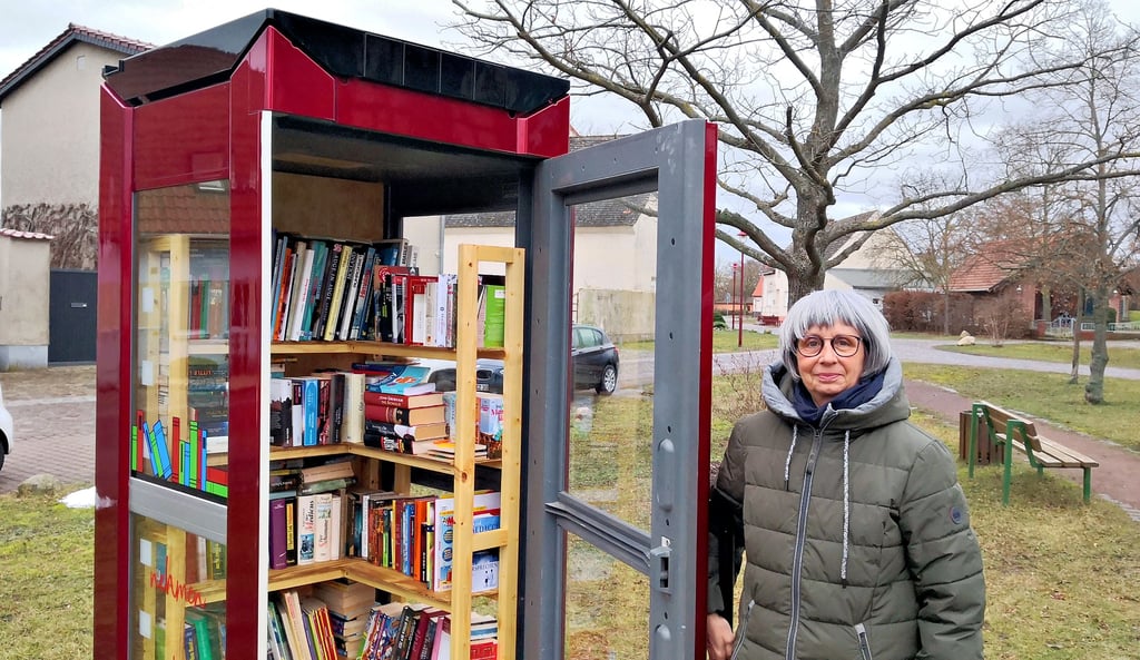 Cornelia Siebert vom Verein „Natürlich Reuden" hatte die Idee für die Bücherbox. Bei ihr wurden auch viele Bücher von Bürgern dafür abgegeben.