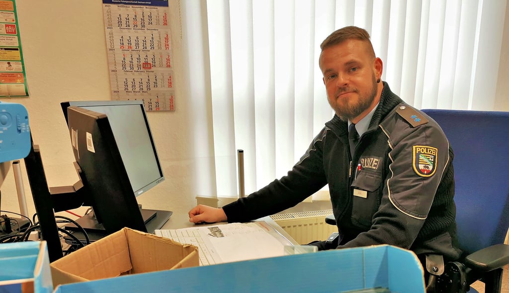 Philipp Kühl an seinem Arbeitsplatz im Gebäude an der Schulstraße in Kalbe.