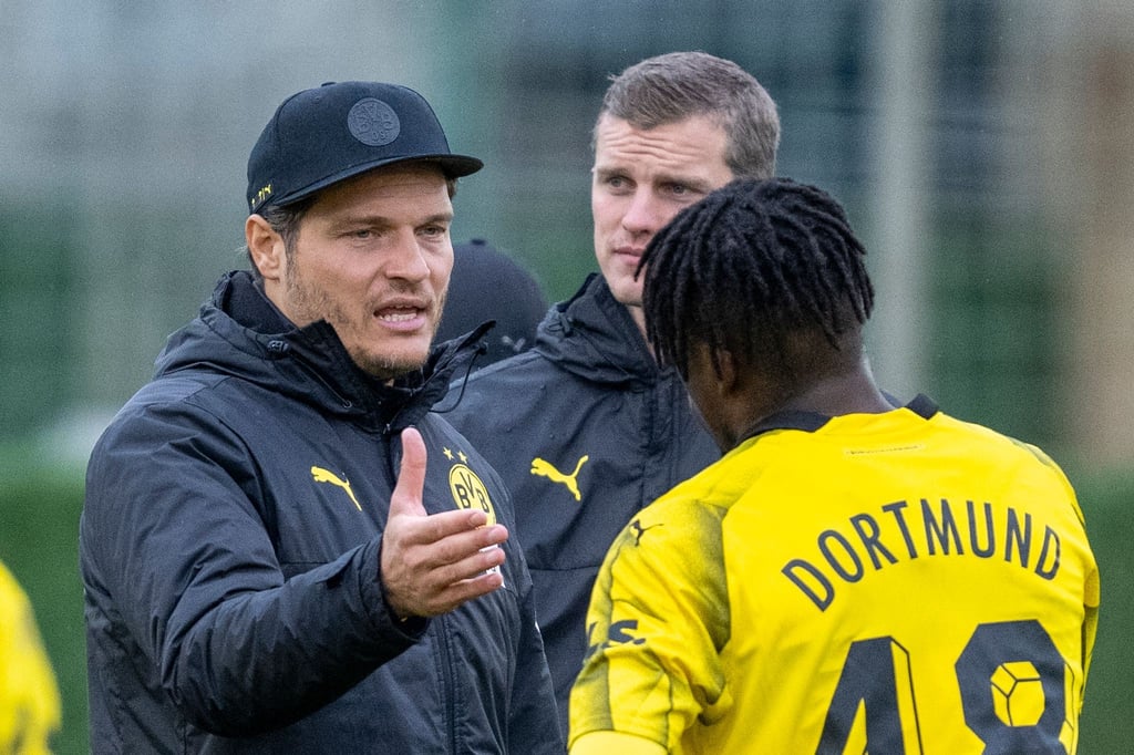 Dortmunds Trainer Edin Terzic rief dazu auf, im Kampf gegen rechts Stellung zu beziehen.
