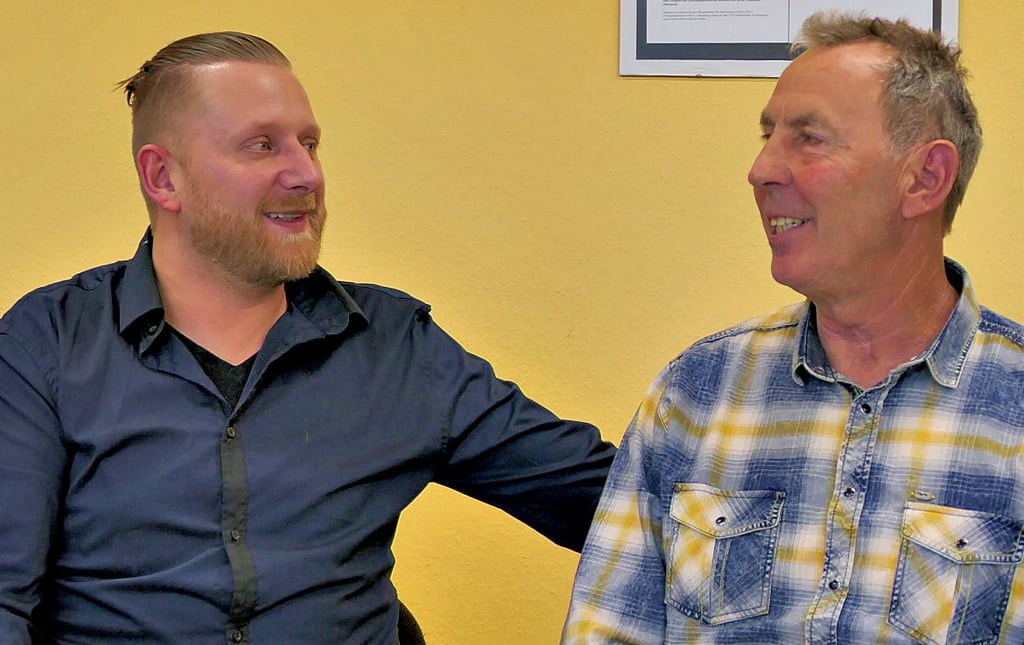 Attila Papp (links) wird mit seiner Heizungsfirma nach Ilberstedt umziehen. Auch sein Ziehvaters Jürgen Becker hat seine Firma in Ilberstedt.