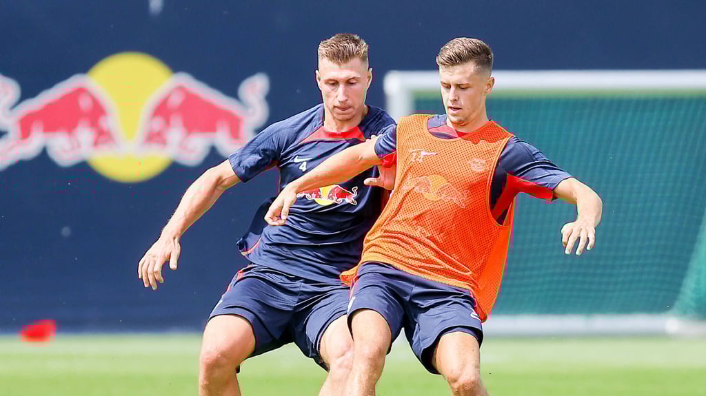 Sind gegen Stuttgart dabei: die RB-Spieler Willi Orban (l.) und Christoph Baumgartner