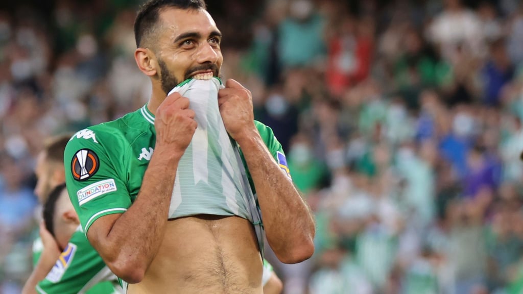 Borja Iglesias wechselt zu Bayer Leverkusen.