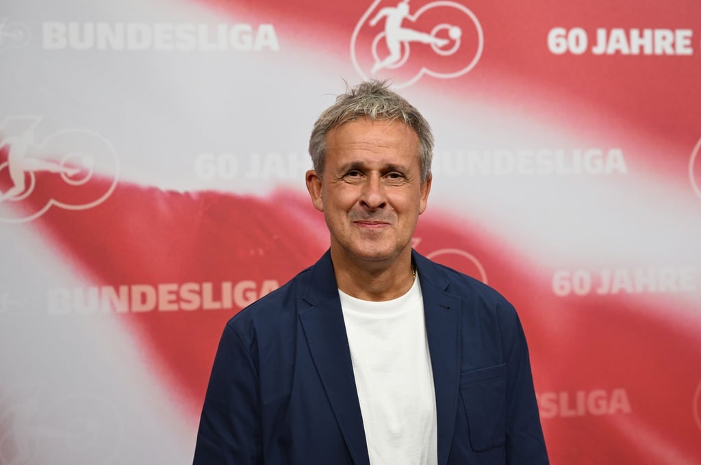 Der frühere Fussballprofi Pierre Littbarski kommt zur Abendveranstaltung zum 60. Geburtstag der Bundesliga.