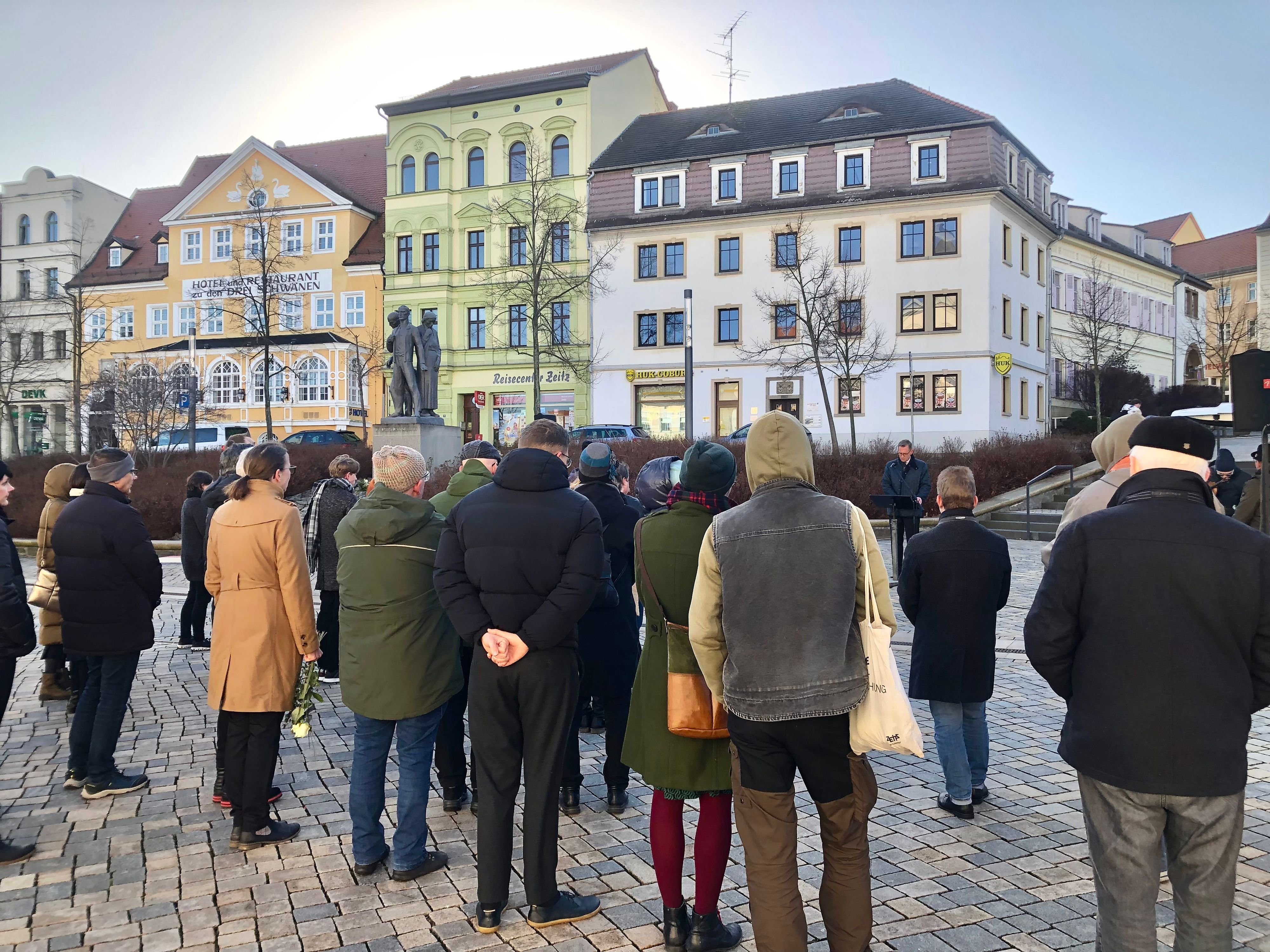 Holocaust-Gedenktag Im Burgenlandkreis: Bürger, Politiker Und ...