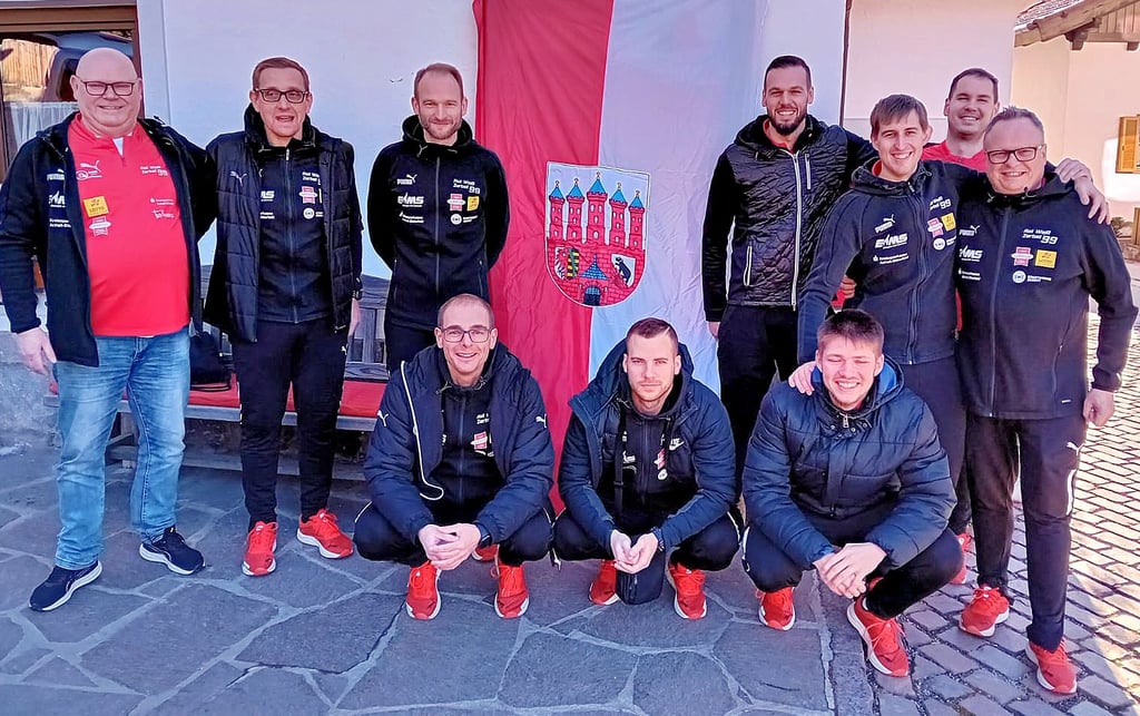 Strahlende Gesichter: Die Zerbster konnten sich mit einem 7:1-Sieg beim KK Neumarkt eine super Ausgangsposition für das Rückspiel des Champions League-Viertelfinales sichern. Nun wollen sie in Zerbst den Einzug ins Final Four der Königsklasse perfekt machen.