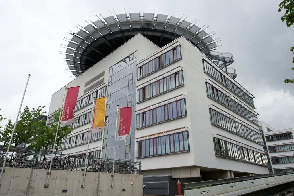 Am Uniklinikum in Halle sollen am Dienstag Ärzte streiken.