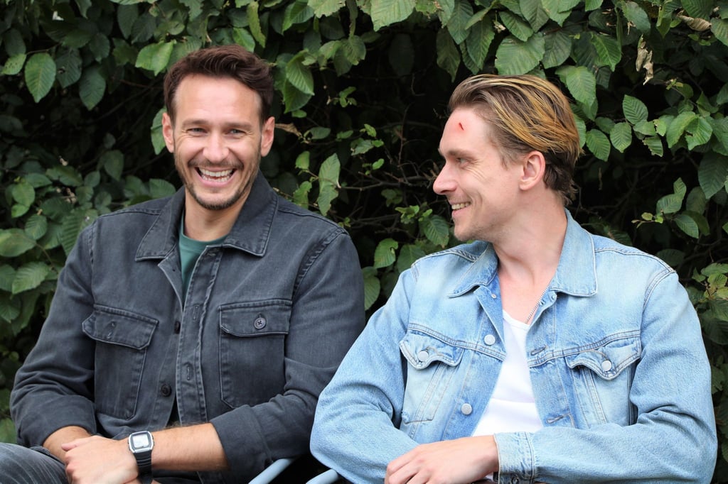 Schauspieler Daniel Sträßer (r) und Vladimir Burlakov bei Dreharbeiten zum SR-Tatort „Jackpot“.