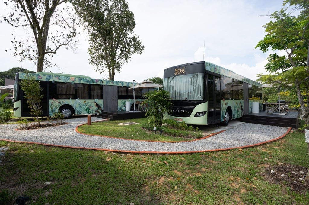 Das Resorthotel „The Bus Collective“ umfasst 20 ausrangierte Linienbusse, die in Luxussuiten umgewandelt wurden.
