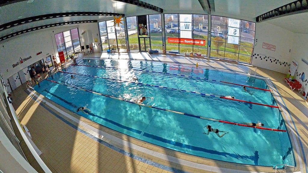 Das Schwimmbad ist das Herzstück im Ballhaus Aschersleben.