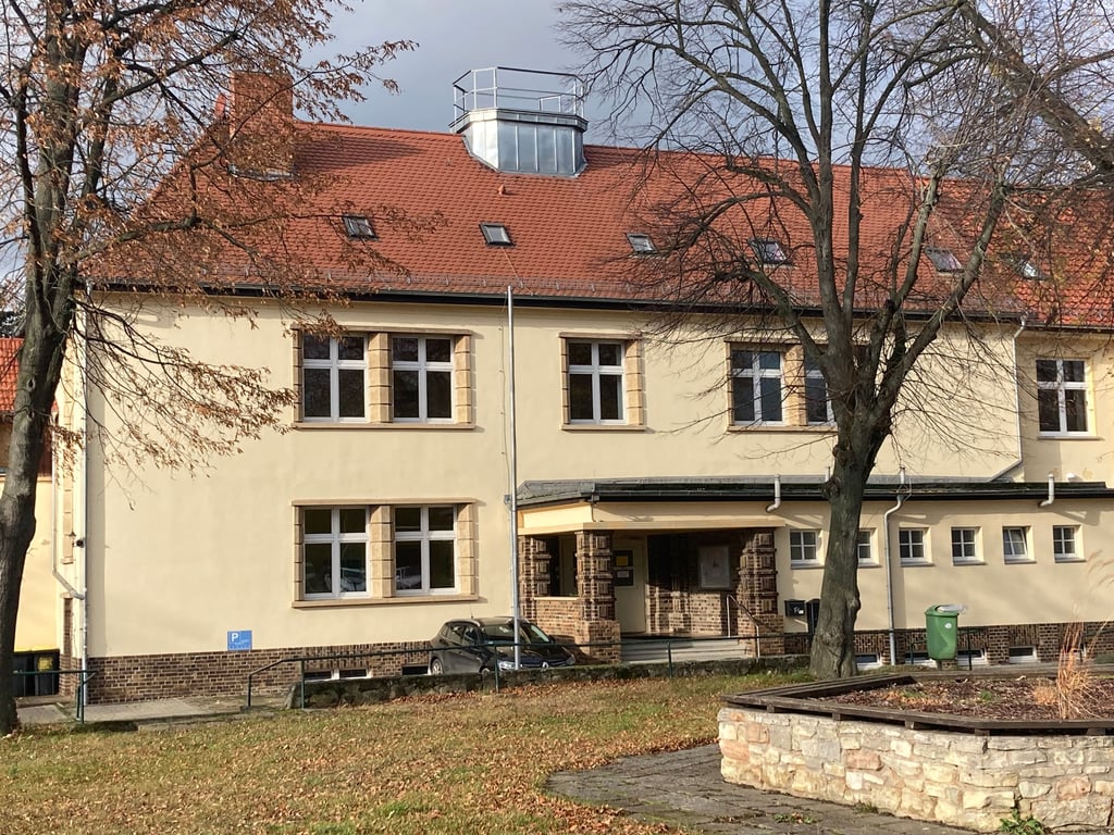 Das Verwaltungsgebäude der Verbandsgemeinde Weida-Land in Nemsdorf-Göhrendorf
