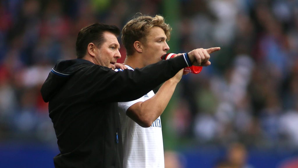 Christian Titz, damals Cheftrainer beim Hamburger SV, und sein einstiger Zögling Fiete Arp, im September 2018.