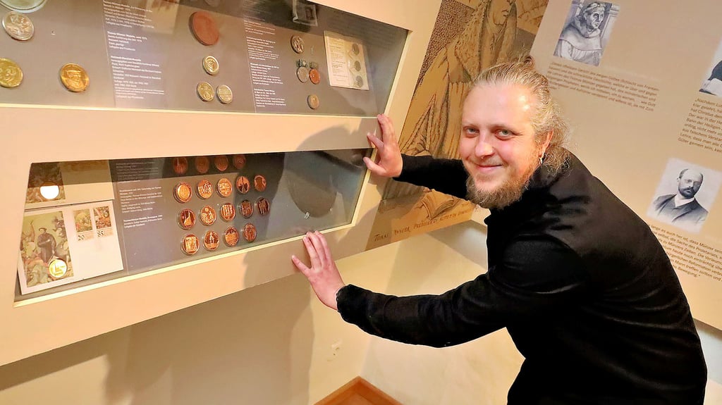 Christian Diener liebt die Arbeit im Museum und findet die Exponate allesamt interessant und wichtig.