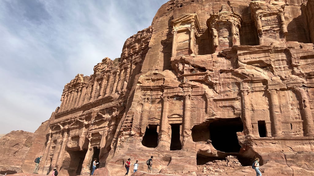 Die Felsenstadt Petra in Jordanien zählt zu den Sieben Weltwundern der Neuzeit.