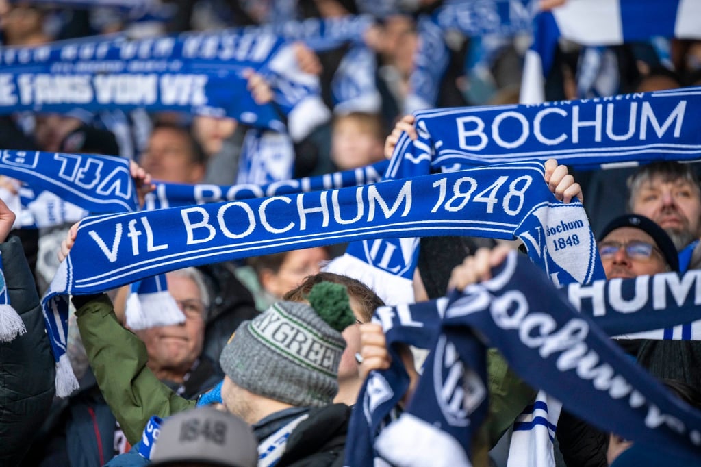 Der VfL Bochum hat Agon Elezi verpflichtet.