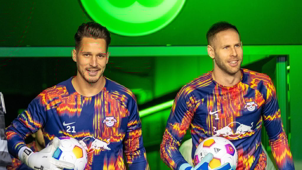 Aktuelle und alte Nummer eins: Janis Blaswich (l.) und Peter Gulacsi.