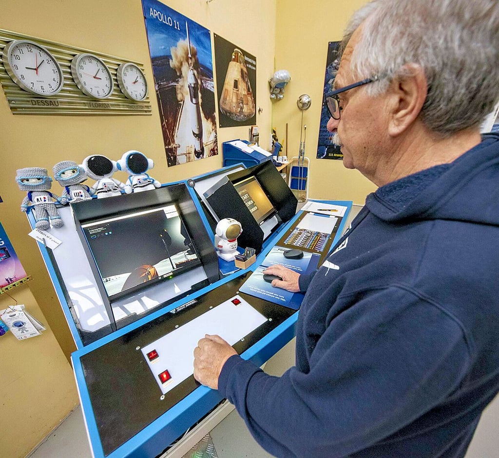 Wolfram Peschetz startet das virtuelle Apollo-15-Programm.