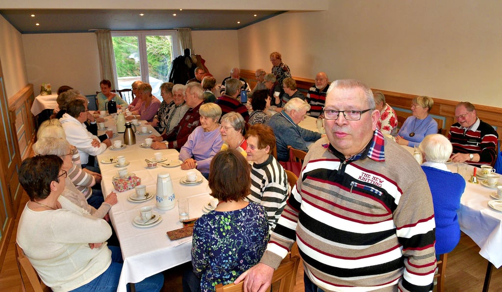 Udo Kreiseler ist Vorsitzender der Seniorenabteilung des Vereins „Zukunft Latdorf“. Jeden letzten Montag im Monat ist Treffpunkt in der Gaststätte von Thomas Simoneit am Sportplatz in Latdorf.