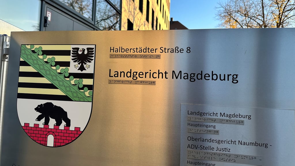 Vor dem Landgericht Magdeburg wird ein Verfahren wegen Einbruchs und Raubs neu aufgerollt.