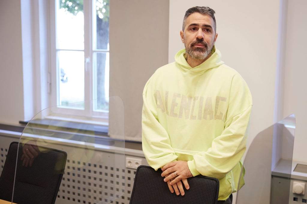 Bushido steht im Gerichtssaal. Zuletzt geriet der Rapper vor allem wegen mehrerer Prozesse in Deutschland in die Schlagzeilen.