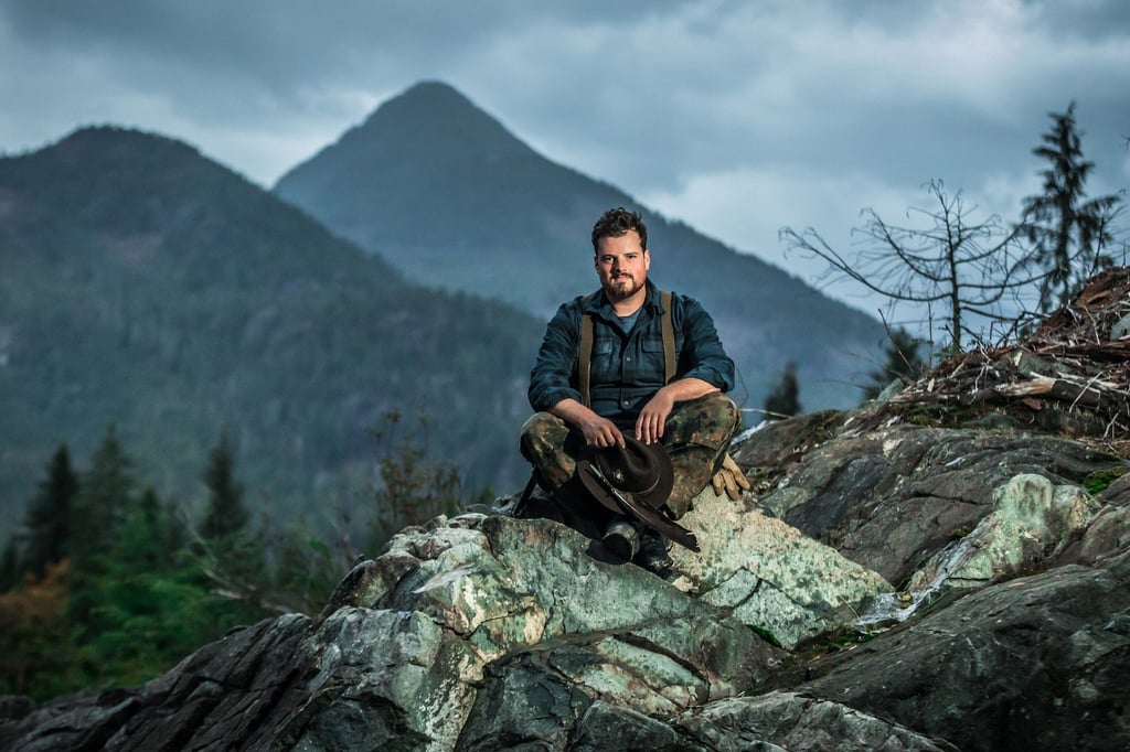 David ist ehemaliger Soldat, handwerklich begabt und als Outdoor-Trainer aktiv.