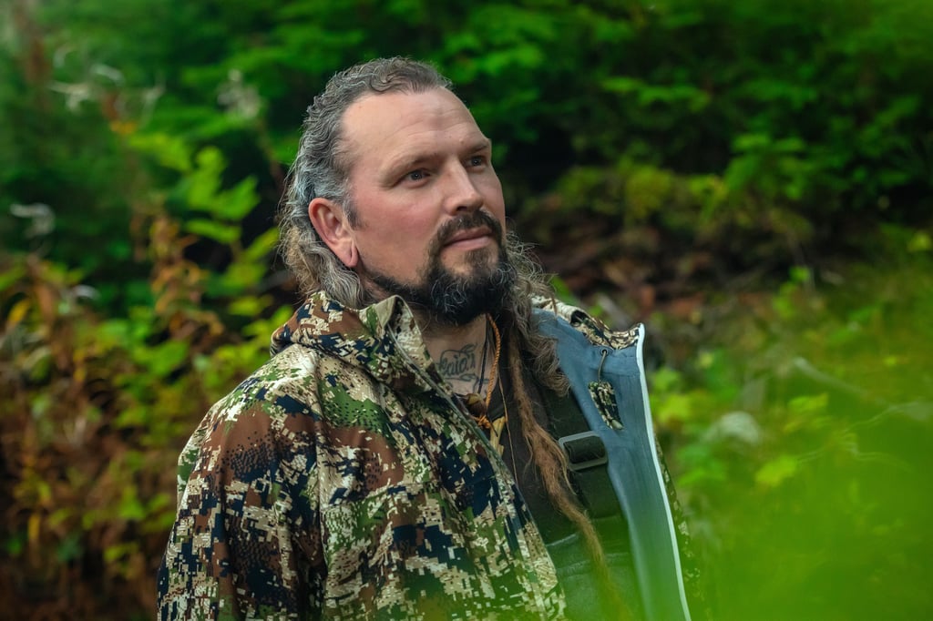 Christian kennt sich als Wildnistrainer und Wildnis-Pädagoge in der Natur gut aus.