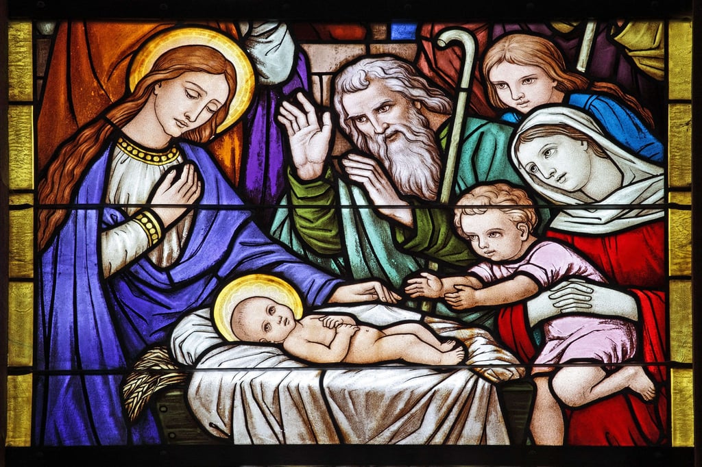 Jesu Geburt - Kirchenfenster von Bruno Urban und Josef Goller aus Dresden. Jedes Jahr feiert die katholische Kirche am 2. Februar, also genau 40 Tage nach Weihnachten, das Fest "Maria Lichtmess".